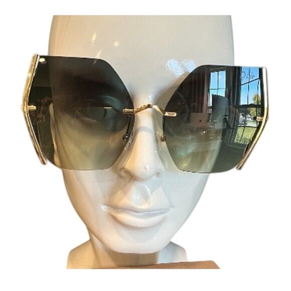 DIOR Oversized Square Gold Frameless Gradient Gray Lens Sunglasses (CDXX050) - Picture 1 of 9